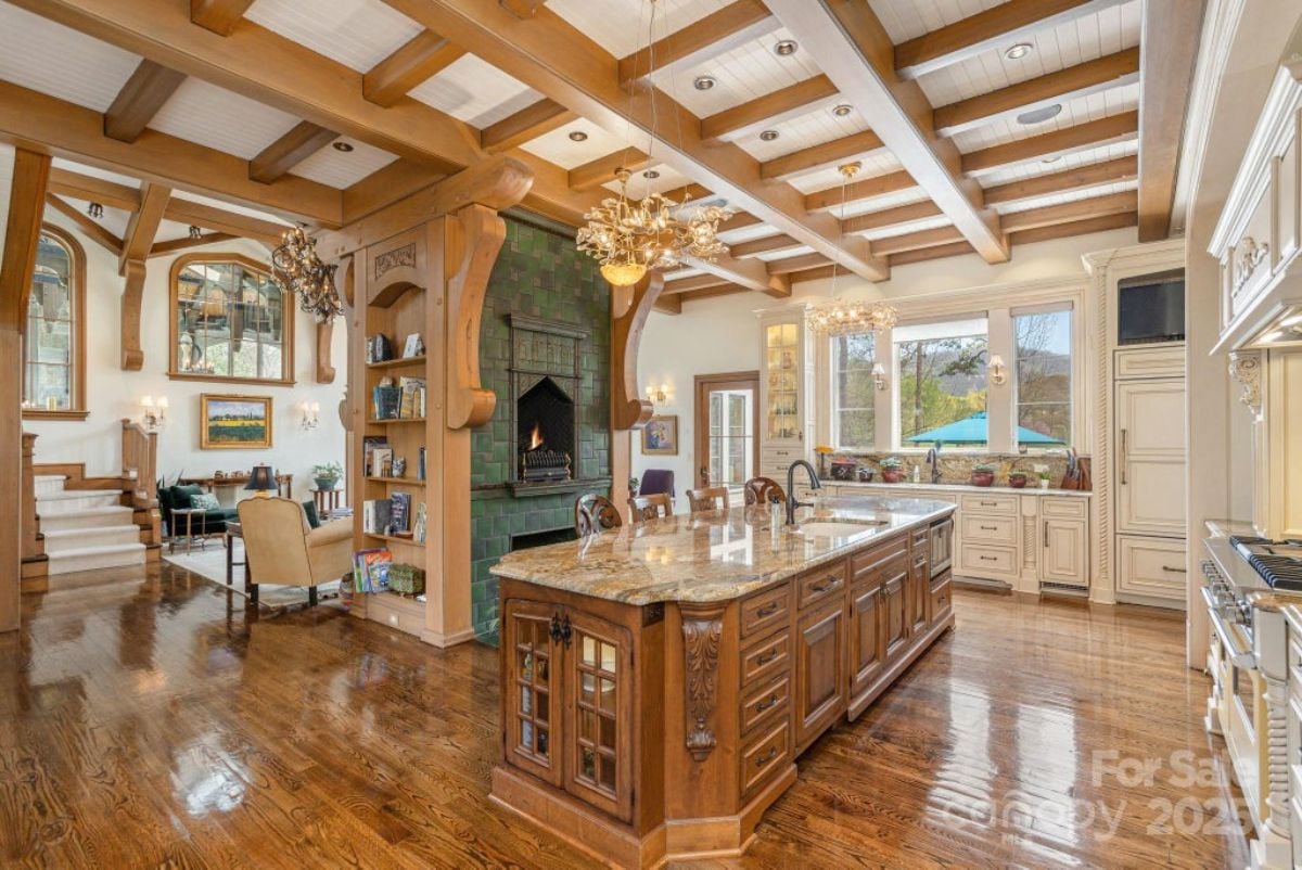 10,674 Sq. Ft. Mansion in Asheville, NC ($8,500,000)