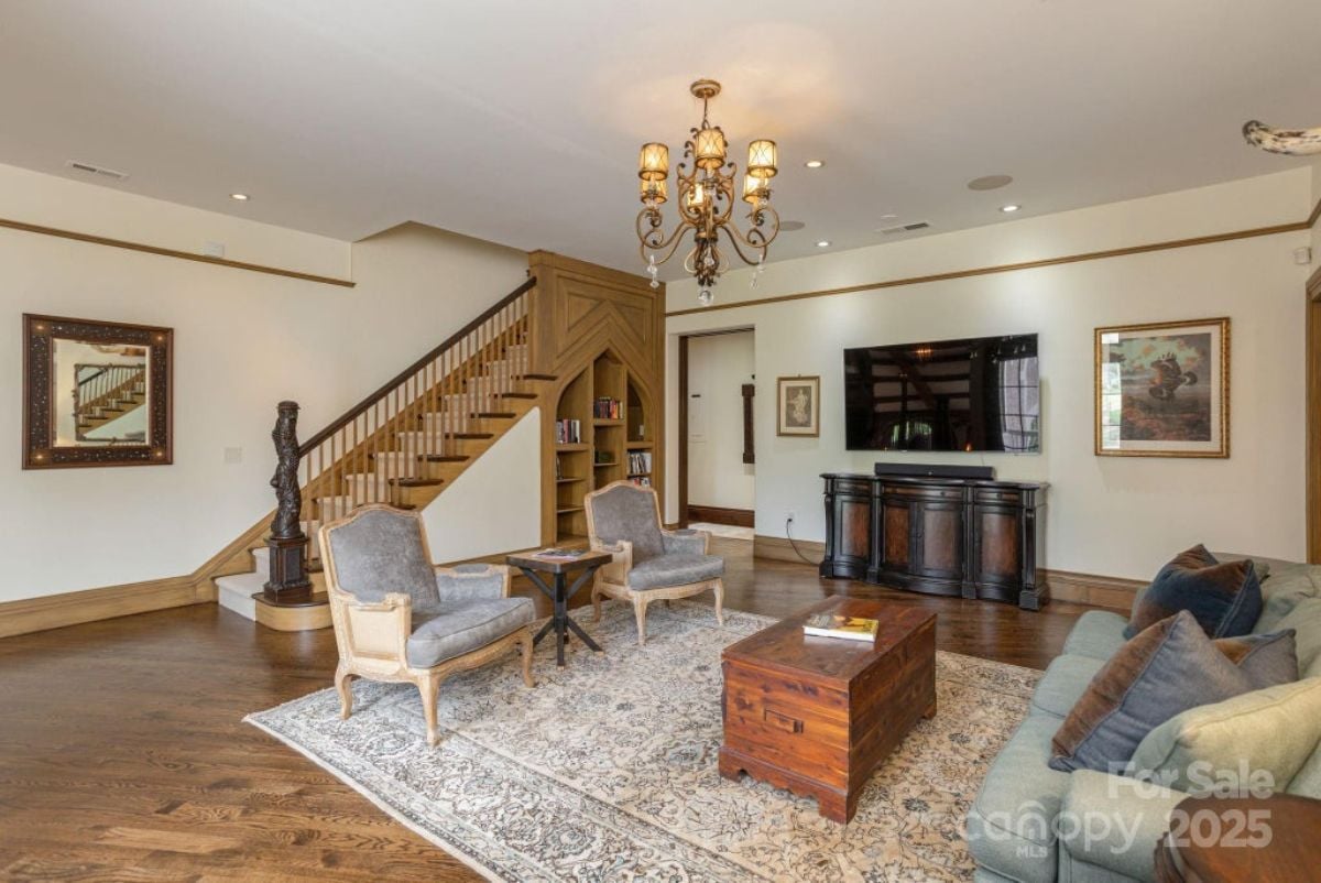 10,674 Sq. Ft. Mansion in Asheville, NC ($8,500,000)