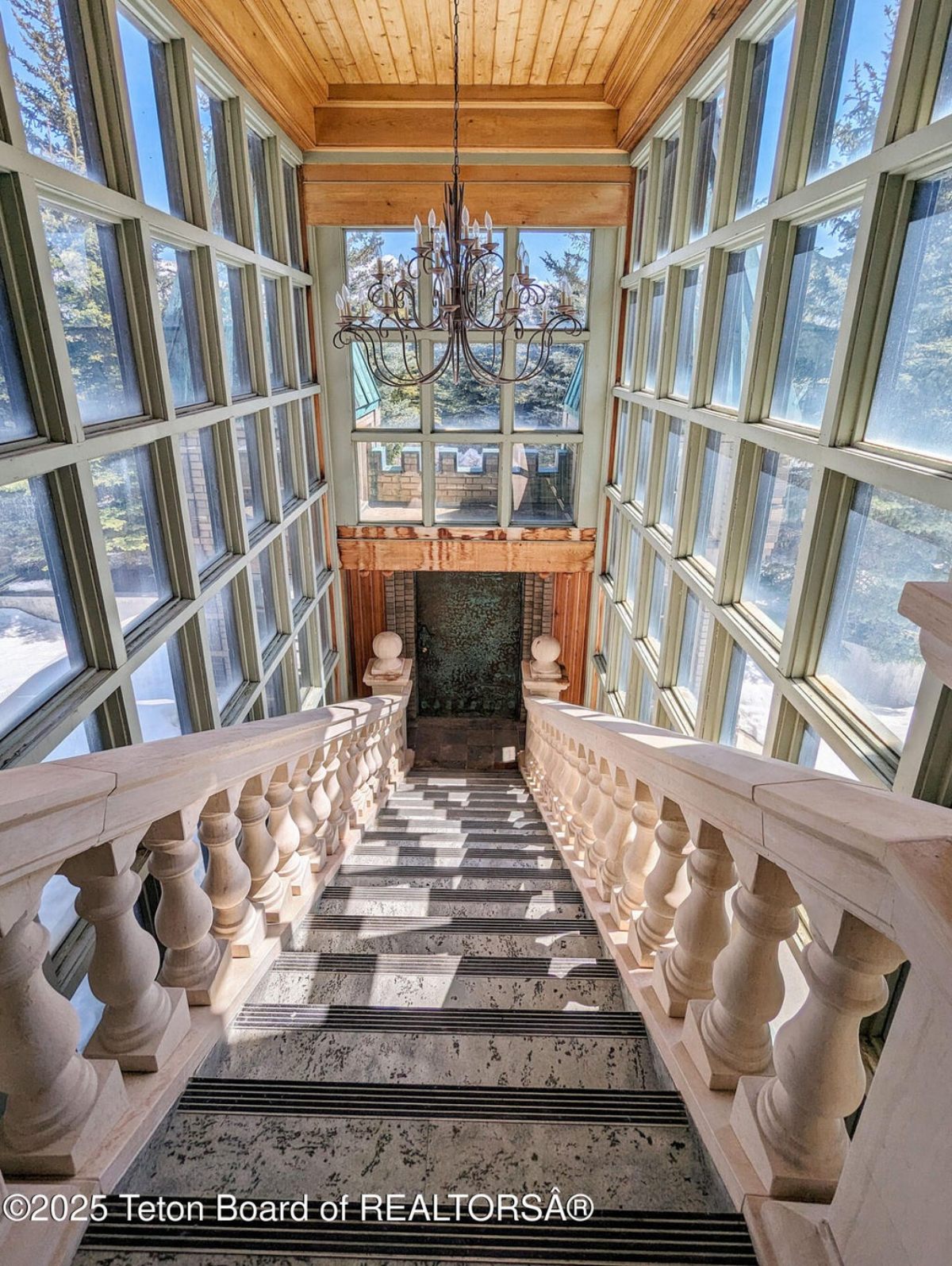 9,470 Sq. Ft. Mansion in Bedford, WY ($13,490,000)