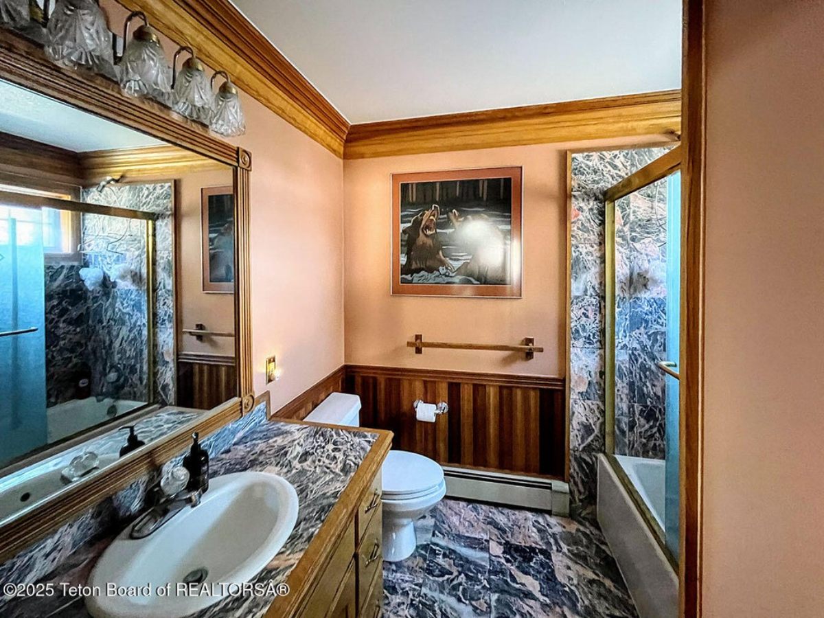 9,470 Sq. Ft. Mansion in Bedford, WY ($13,490,000)