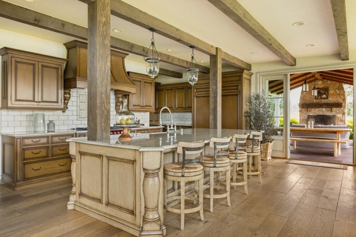 7,643 Sq. Ft. Mansion in Bend, OR ($9,750,000)