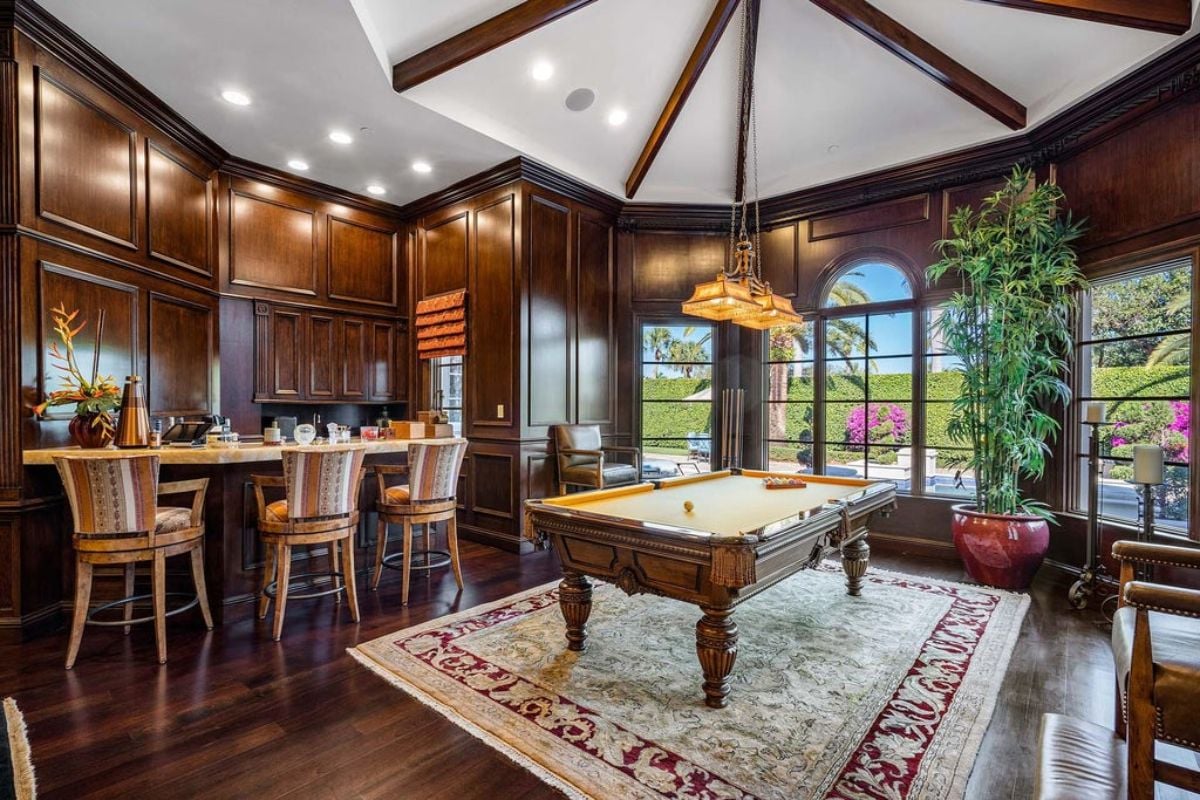 9,800 Sq. Ft. Mansion in Boca Raton, FL ($19,900,000)