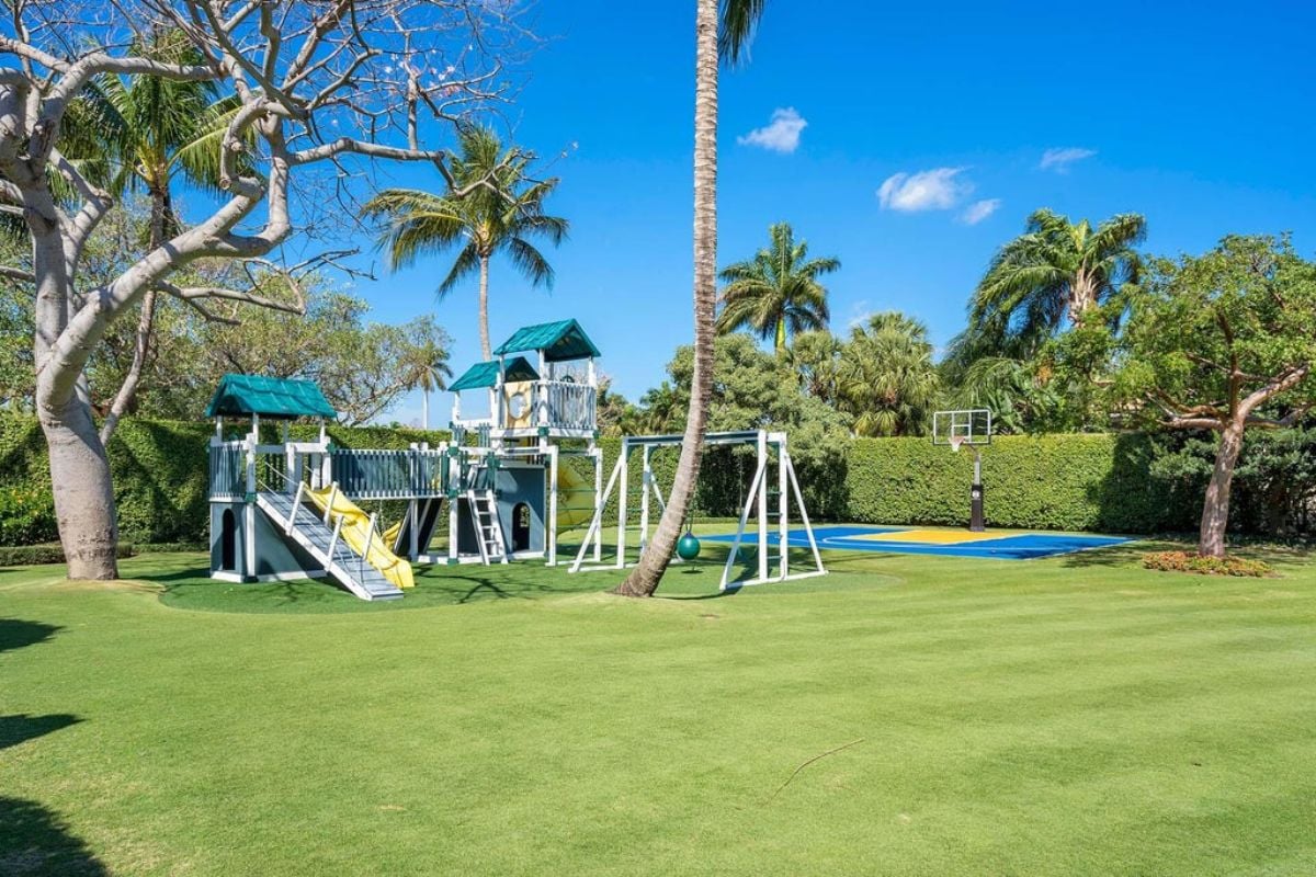 9,800 Sq. Ft. Mansion in Boca Raton, FL ($19,900,000)