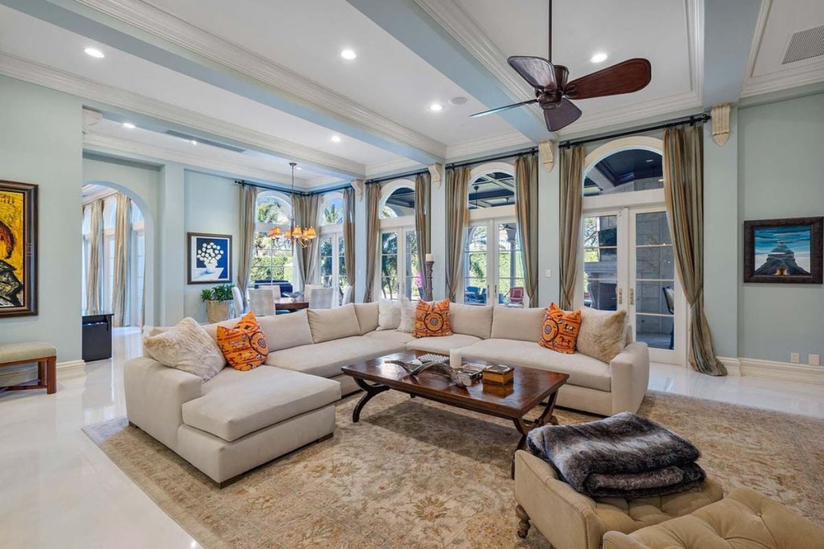 9,800 Sq. Ft. Mansion in Boca Raton, FL ($19,900,000)