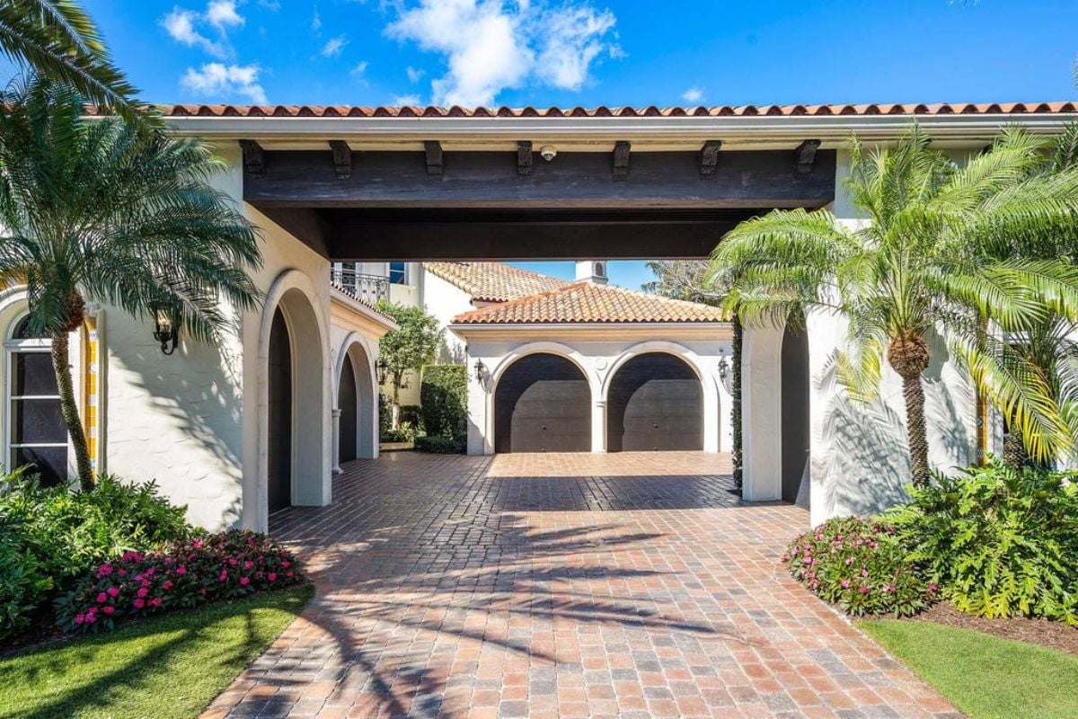 9,800 Sq. Ft. Mansion in Boca Raton, FL ($19,900,000)