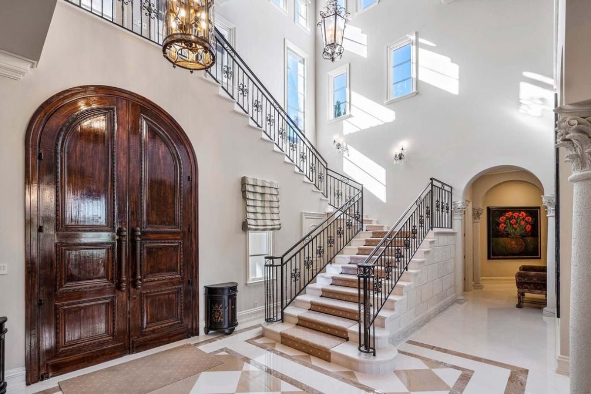 9,800 Sq. Ft. Mansion in Boca Raton, FL ($19,900,000)