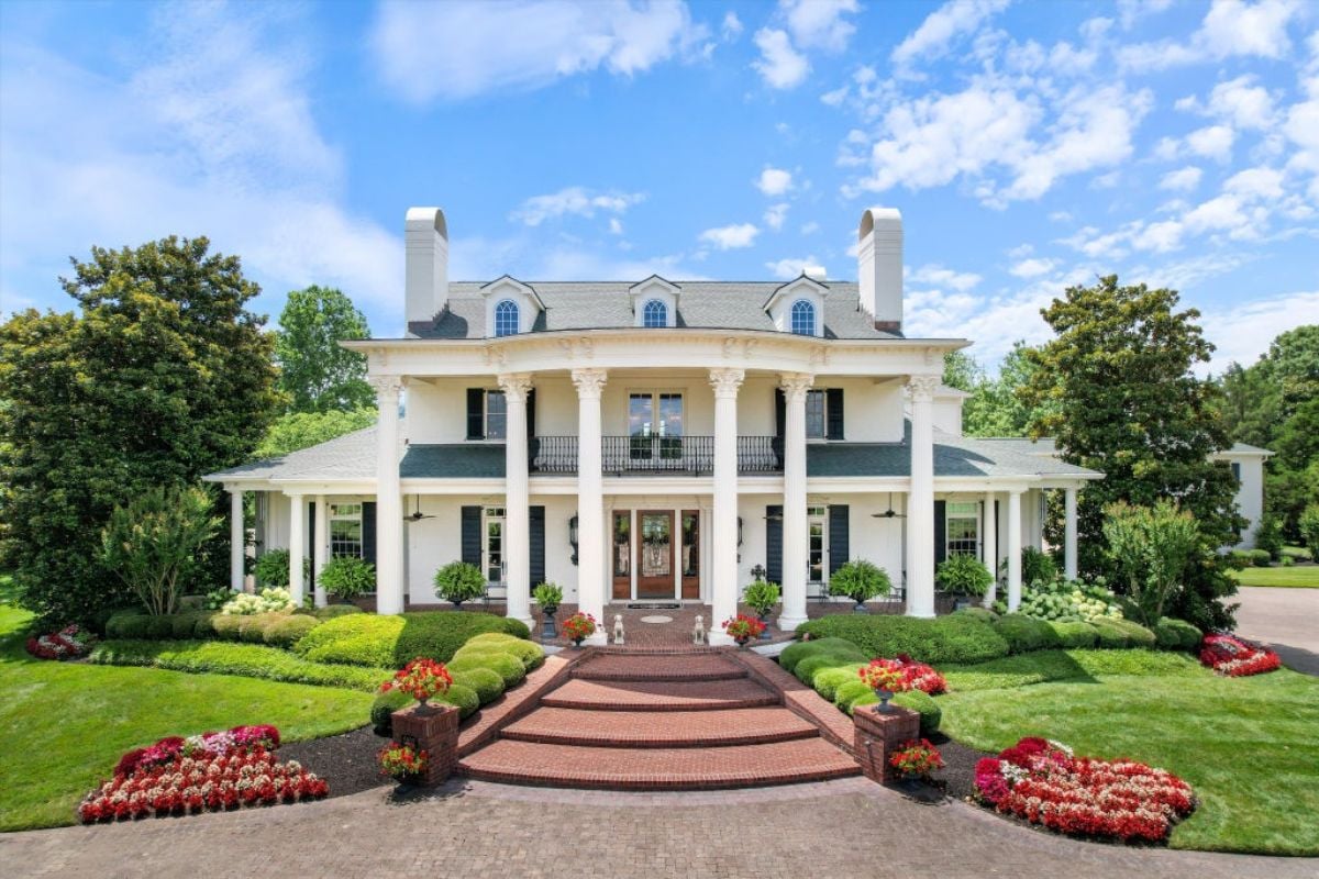 10,052 Sq. Ft. Mansion in Brentwood, TN ($9,500,000)