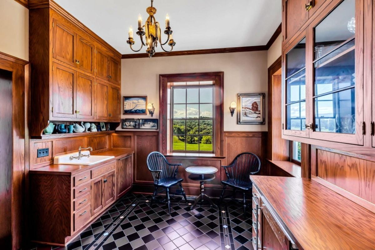 12,474 Sq. Ft. Mansion in Buchanan, VA ($6,250,000)