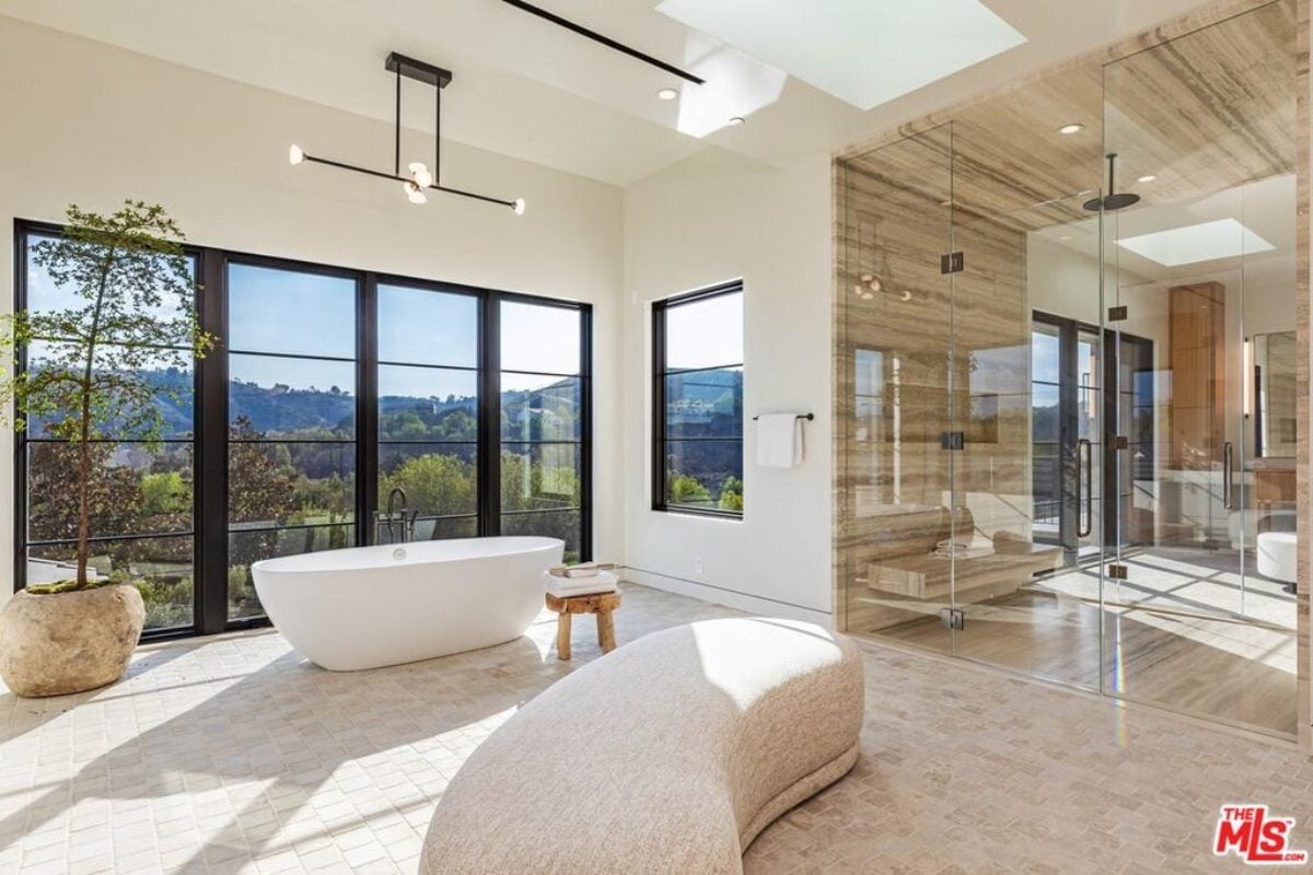 16,112 Sq. Ft. Mansion in Calabasas, CA ($19,500,000)