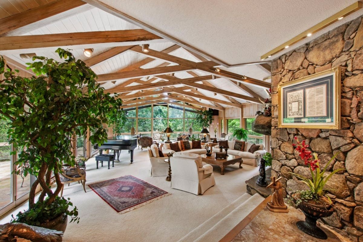 9,655 Sq. Ft. Mansion in Chapel Hill, NC ($5,400,000)
