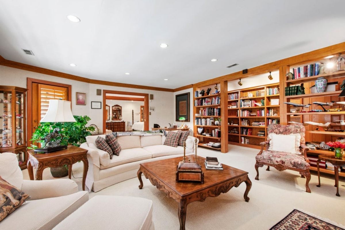 9,655 Sq. Ft. Mansion in Chapel Hill, NC ($5,400,000)