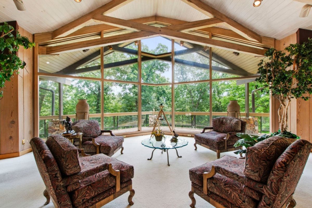9,655 Sq. Ft. Mansion in Chapel Hill, NC ($5,400,000)
