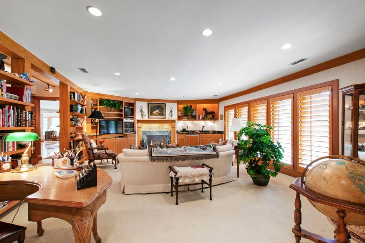 9,655 Sq. Ft. Mansion in Chapel Hill, NC ($5,400,000)