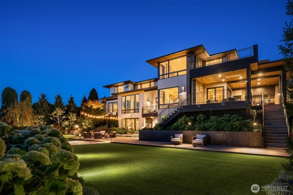 8,000 Sq. Ft. Mansion in Clyde Hill, WA ($17,000,000)