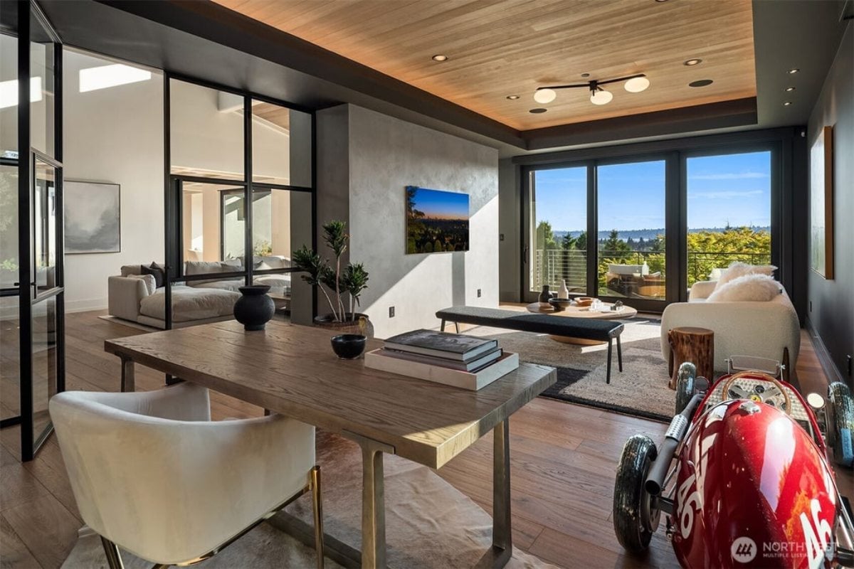 8,000 Sq. Ft. Mansion in Clyde Hill, WA ($17,000,000)