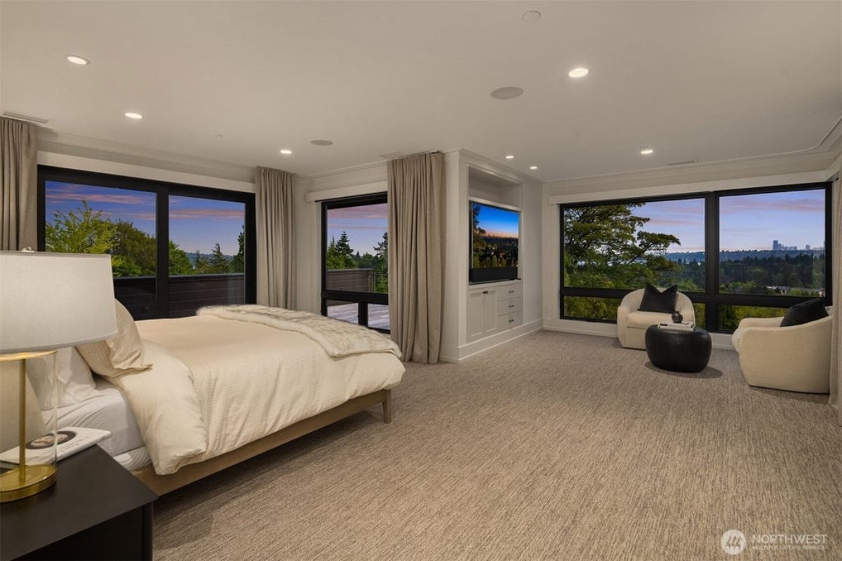 8,000 Sq. Ft. Mansion in Clyde Hill, WA ($17,000,000)