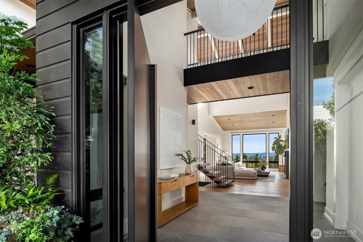 8,000 Sq. Ft. Mansion in Clyde Hill, WA ($17,000,000)