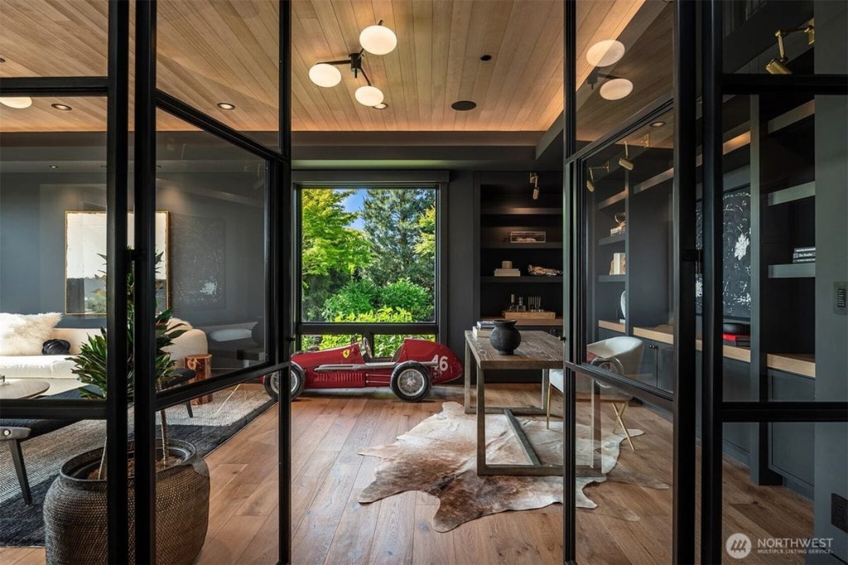 8,000 Sq. Ft. Mansion in Clyde Hill, WA ($17,000,000)