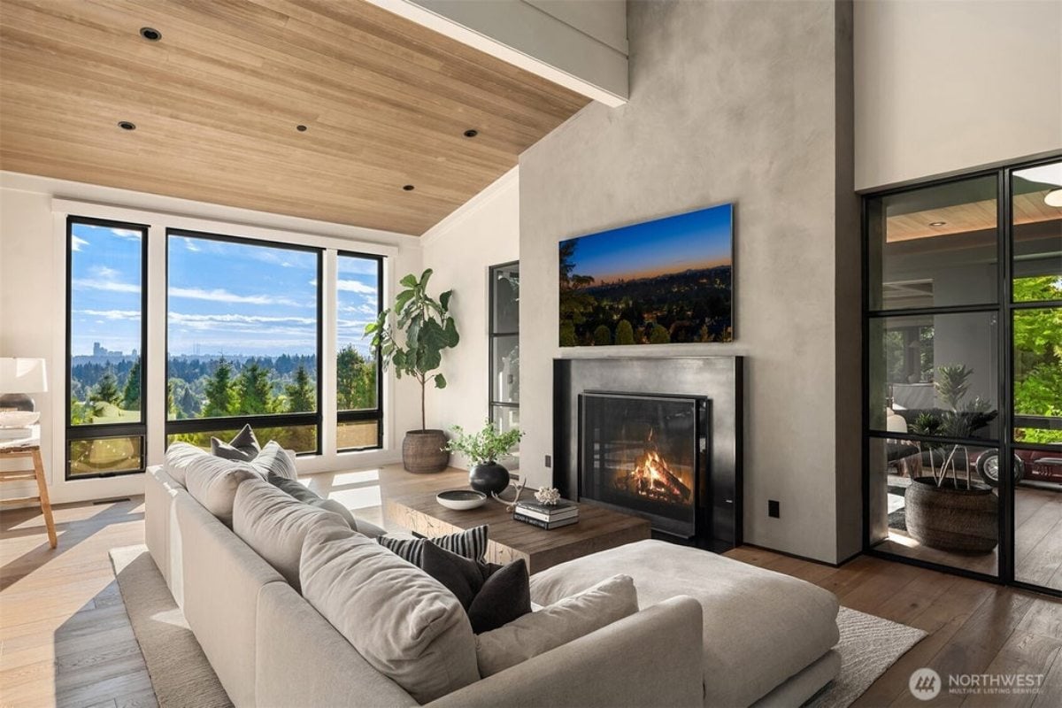 8,000 Sq. Ft. Mansion in Clyde Hill, WA ($17,000,000)