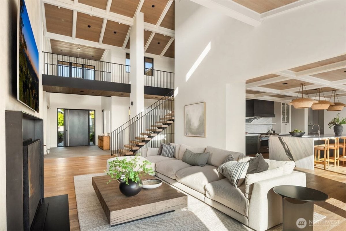 8,000 Sq. Ft. Mansion in Clyde Hill, WA ($17,000,000)