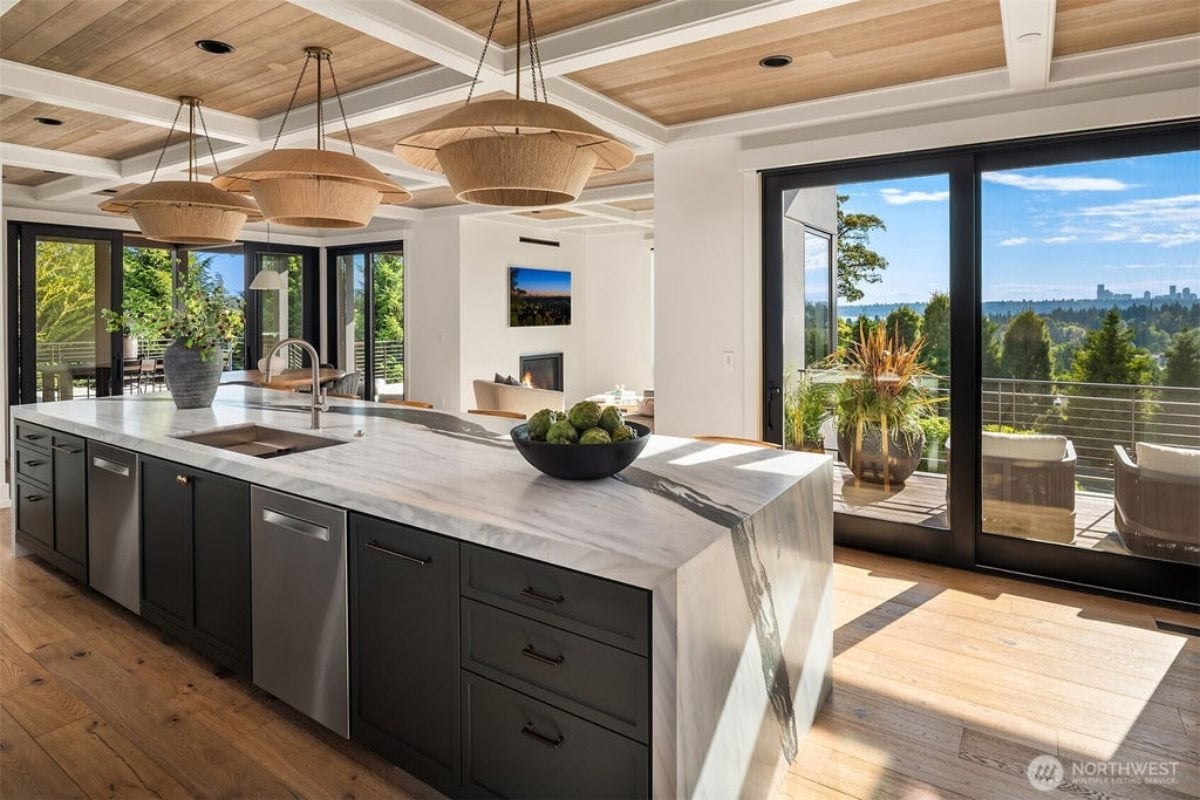 8,000 Sq. Ft. Mansion in Clyde Hill, WA ($17,000,000)