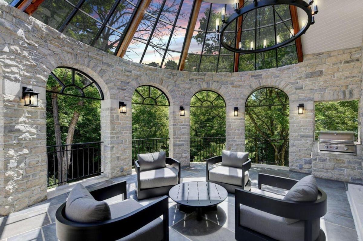 4,253 Sq. Ft. Mansion in Dublin, OH ($8,500,000)