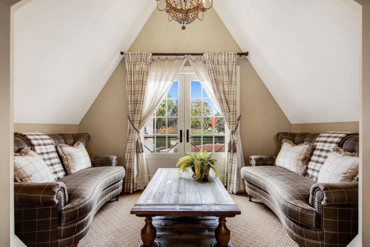 12,558 Sq. Ft. Mansion in Eden Prairie, MN ($6,000,000)