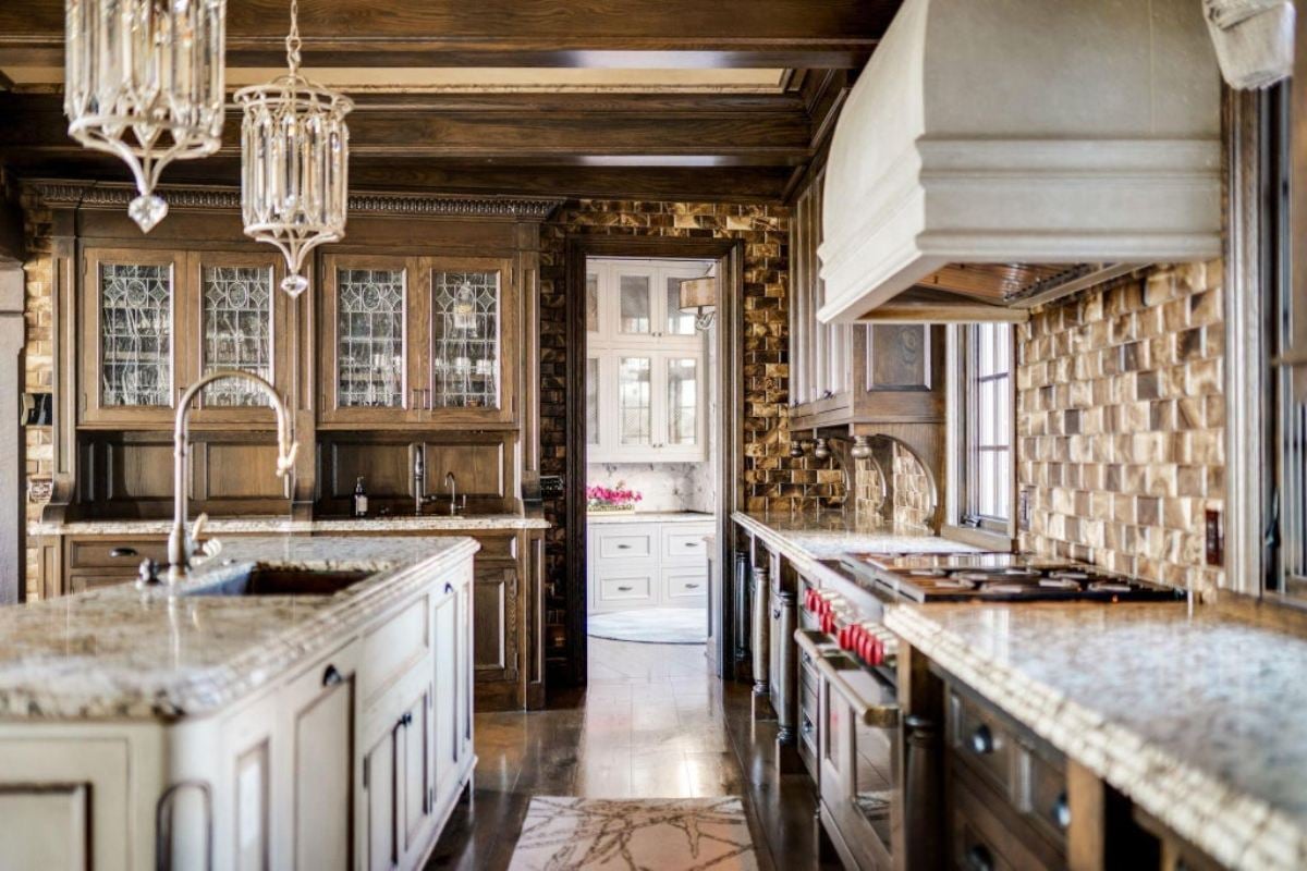 12,558 Sq. Ft. Mansion in Eden Prairie, MN ($6,000,000)