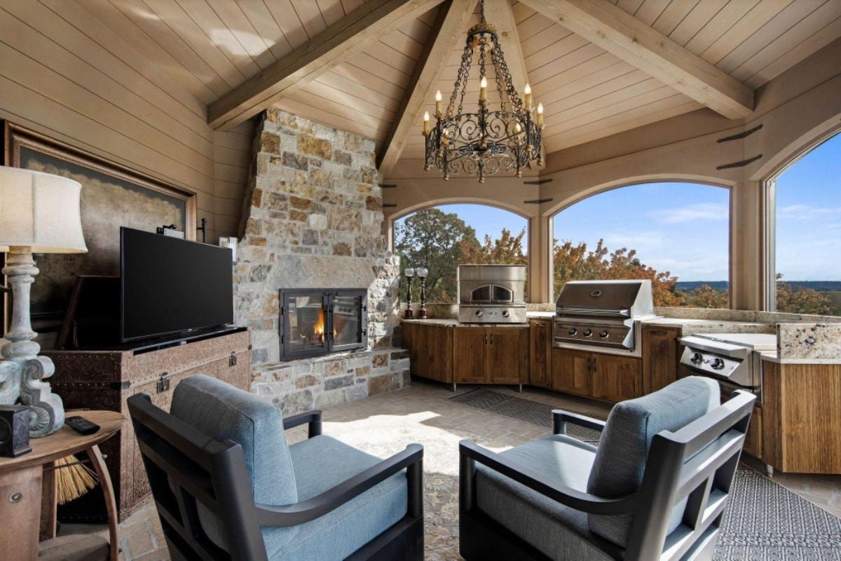 12,558 Sq. Ft. Mansion in Eden Prairie, MN ($6,000,000)