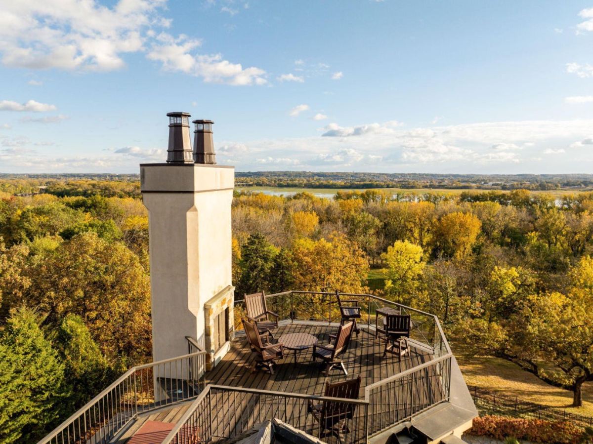 12,558 Sq. Ft. Mansion in Eden Prairie, MN ($6,000,000)