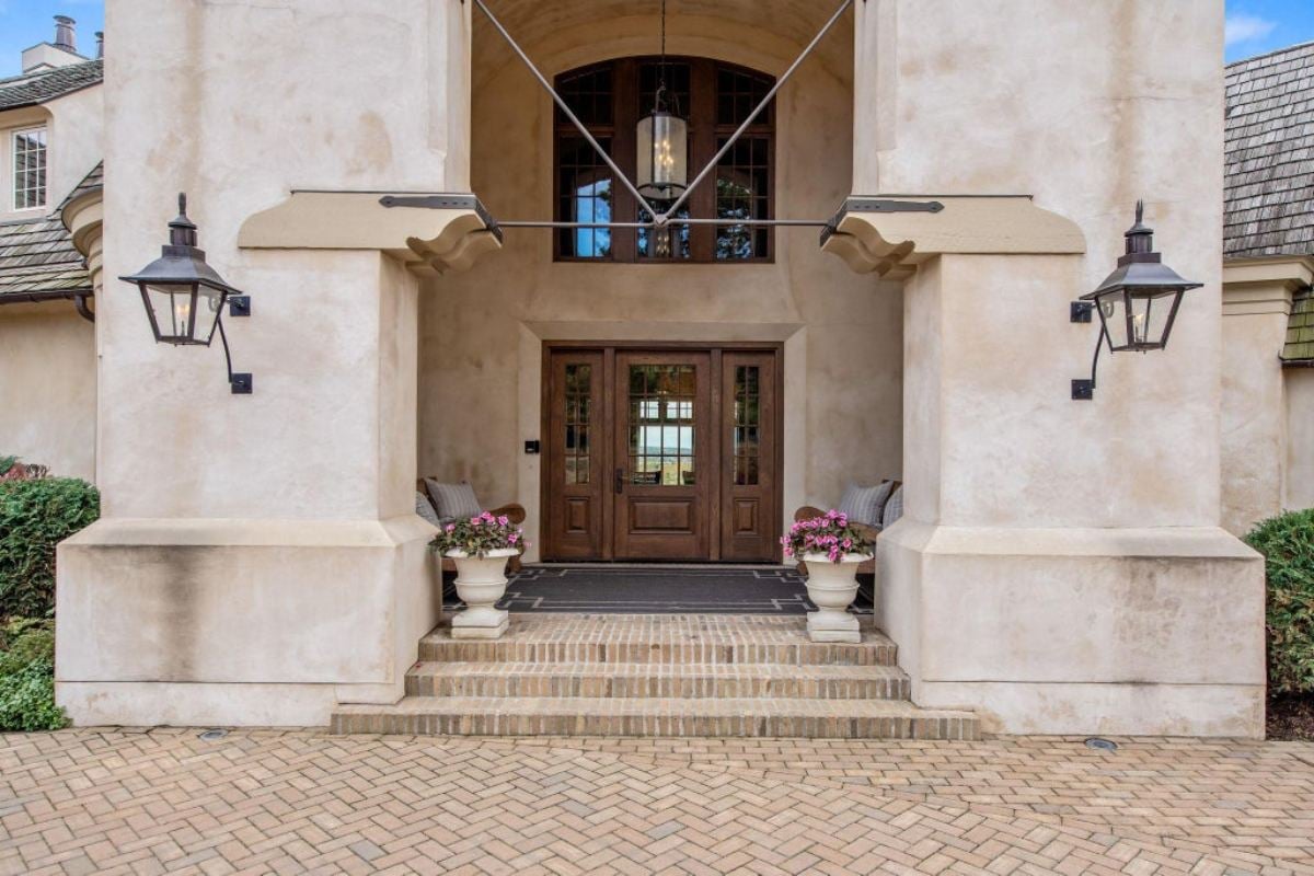 12,558 Sq. Ft. Mansion in Eden Prairie, MN ($6,000,000)