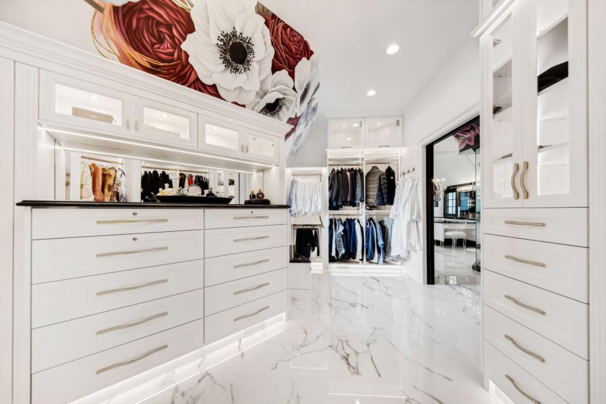 12,558 Sq. Ft. Mansion in Eden Prairie, MN ($6,000,000)