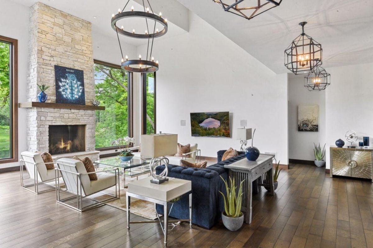 8,871 Sq. Ft. Mansion in Edina, MN ($3,995,000)