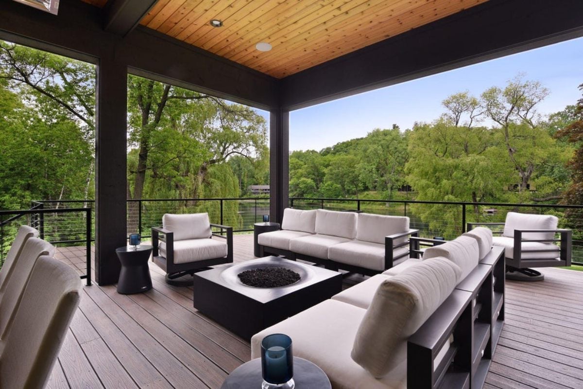 8,871 Sq. Ft. Mansion in Edina, MN ($3,995,000)