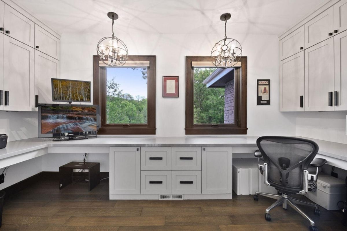 8,871 Sq. Ft. Mansion in Edina, MN ($3,995,000)