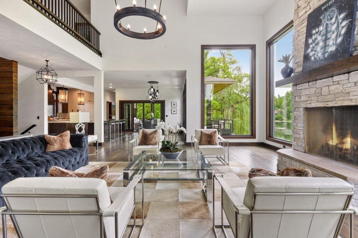 8,871 Sq. Ft. Mansion in Edina, MN ($3,995,000)