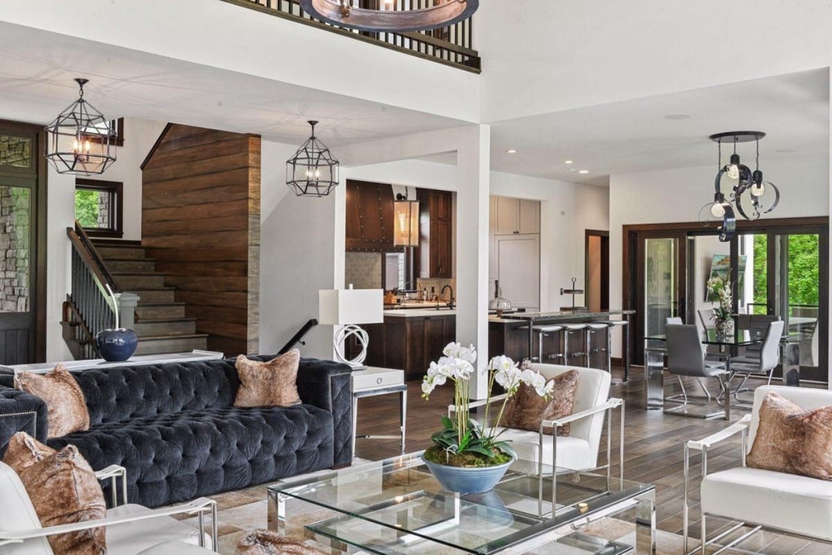 8,871 Sq. Ft. Mansion in Edina, MN ($3,995,000)