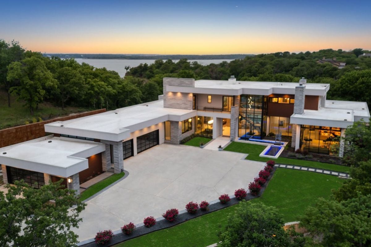 7,169 Sq. Ft. Mansion in Flower Mound, TX ($7,425,000)