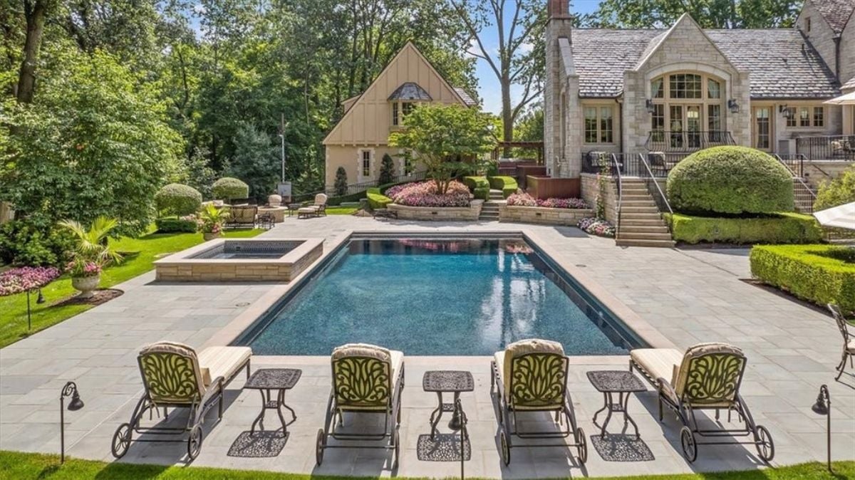 9,775 Sq. Ft. Mansion in Fox Chapel, PA ($6,800,000)