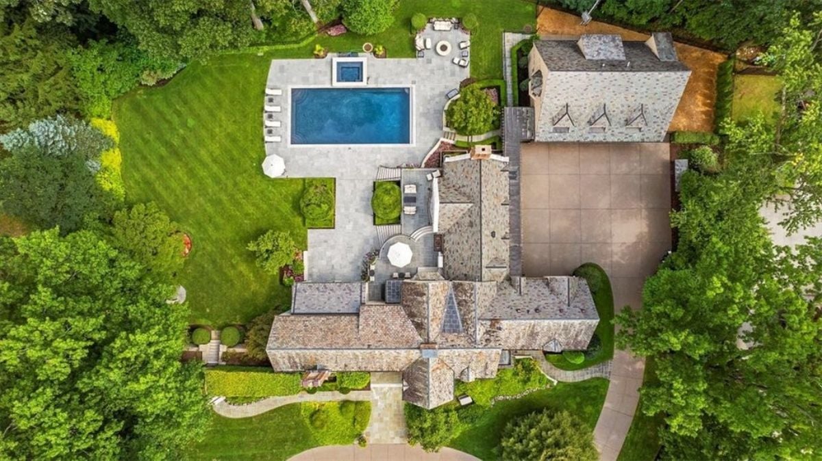 9,775 Sq. Ft. Mansion in Fox Chapel, PA ($6,800,000)
