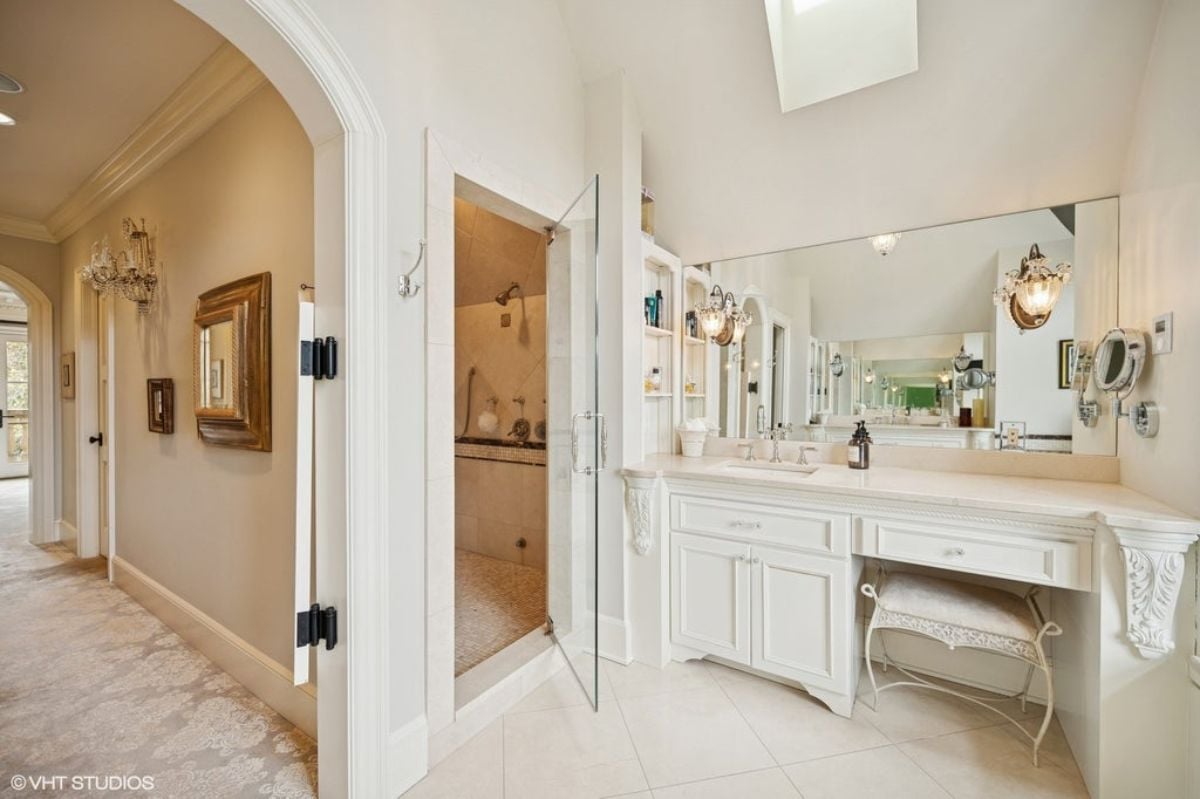 8,000 Sq. Ft. Mansion in Glencoe, IL ($3,695,000)