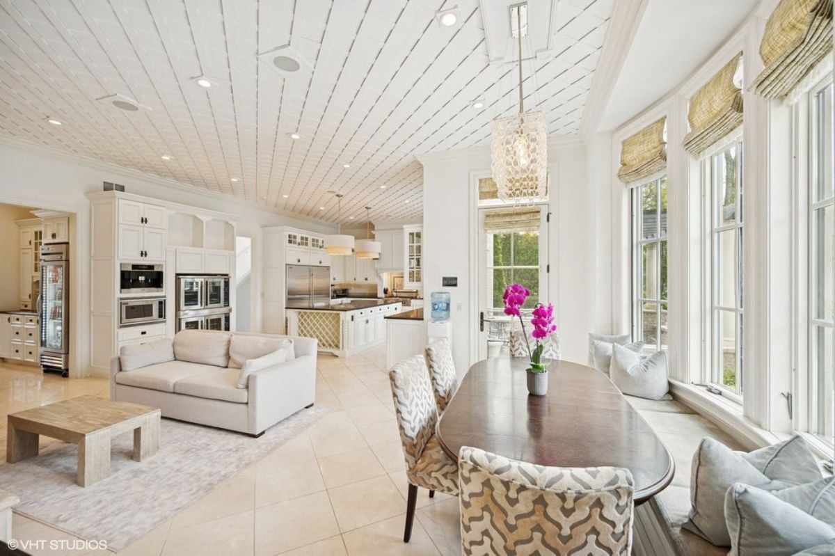 8,000 Sq. Ft. Mansion in Glencoe, IL ($3,695,000)