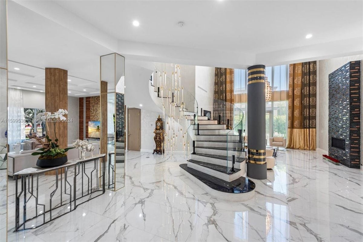 8,541 Sq. Ft. Mansion in Golden Beach, FL ($17,699,000)