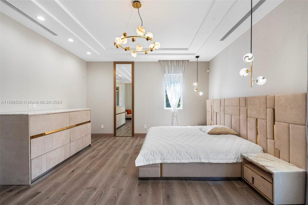 8,541 Sq. Ft. Mansion in Golden Beach, FL ($17,699,000)