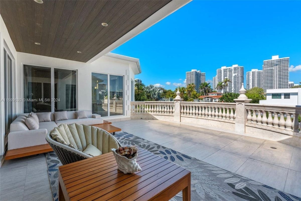 8,541 Sq. Ft. Mansion in Golden Beach, FL ($17,699,000)