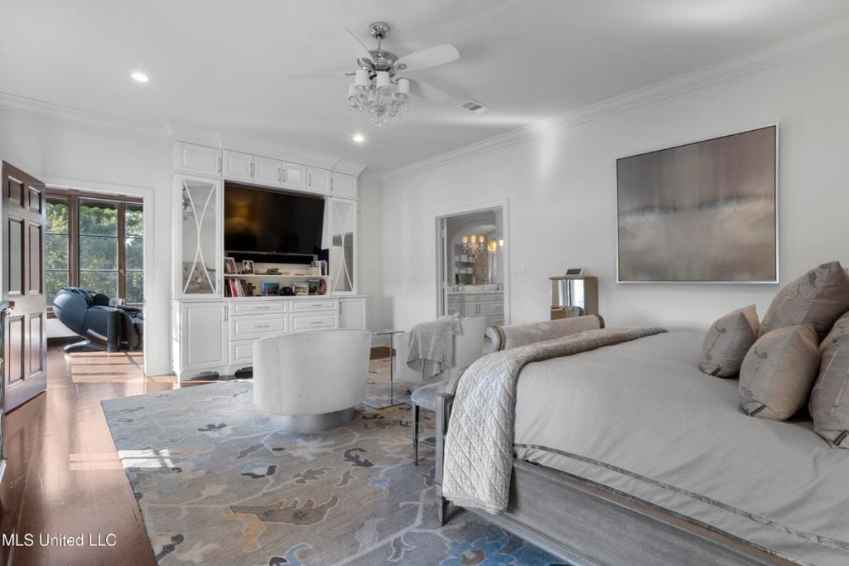 7,923 Sq. Ft. Mansion in Gulfport, MS ($4,799,000)