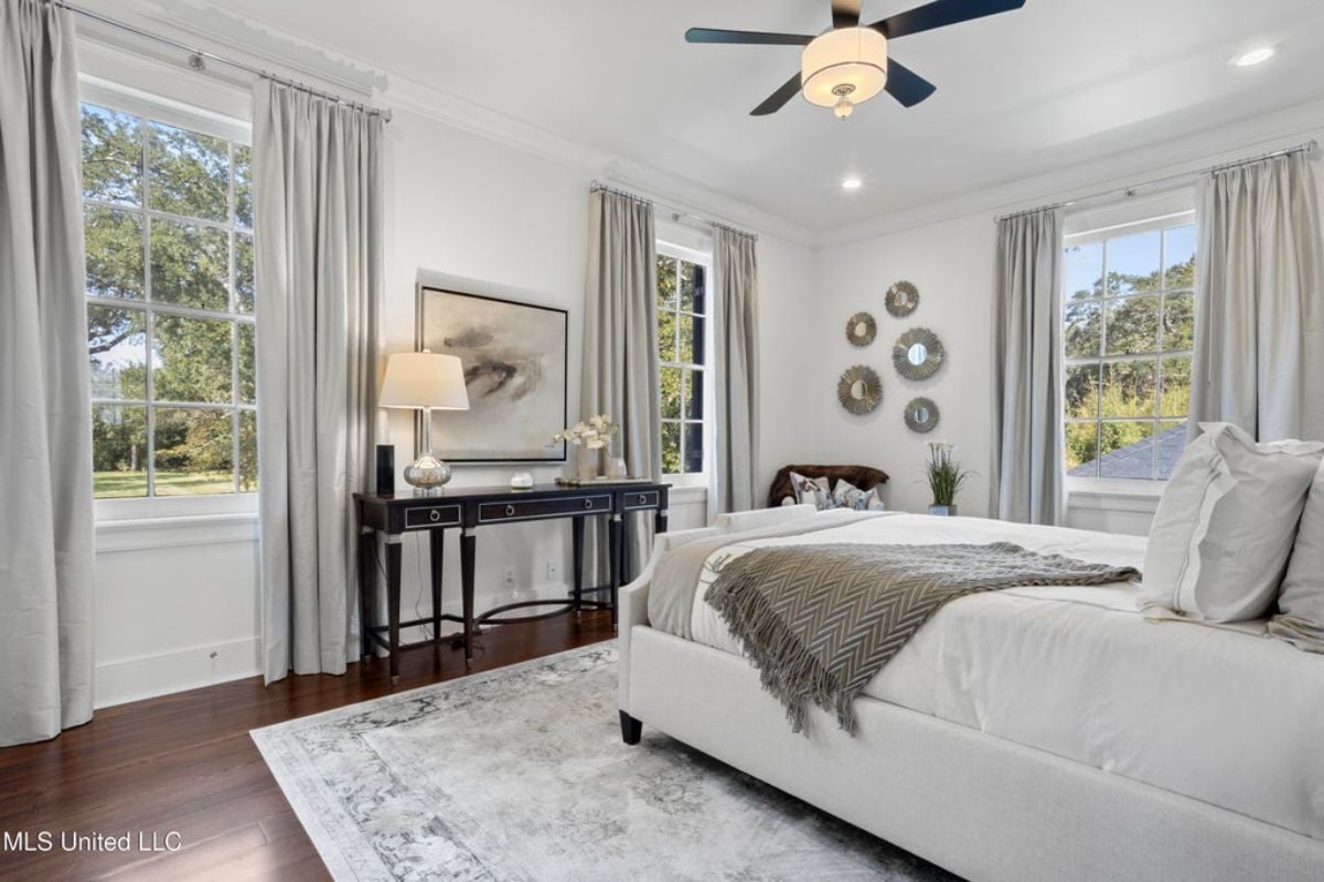 7,923 Sq. Ft. Mansion in Gulfport, MS ($4,799,000)