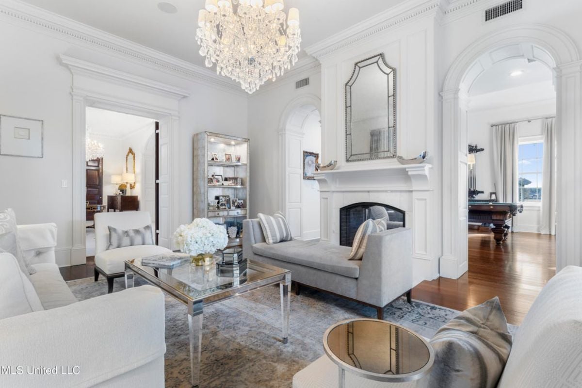 7,923 Sq. Ft. Mansion in Gulfport, MS ($4,799,000)