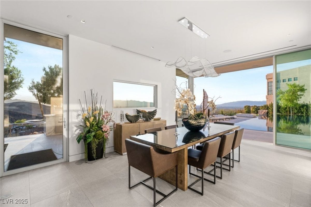 6,434 Sq. Ft. Mansion in Henderson, NV ($9,250,000)