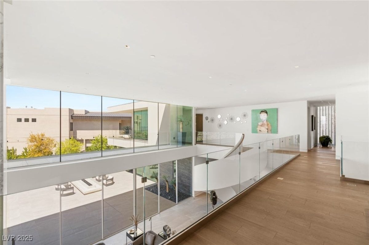 6,434 Sq. Ft. Mansion in Henderson, NV ($9,250,000)